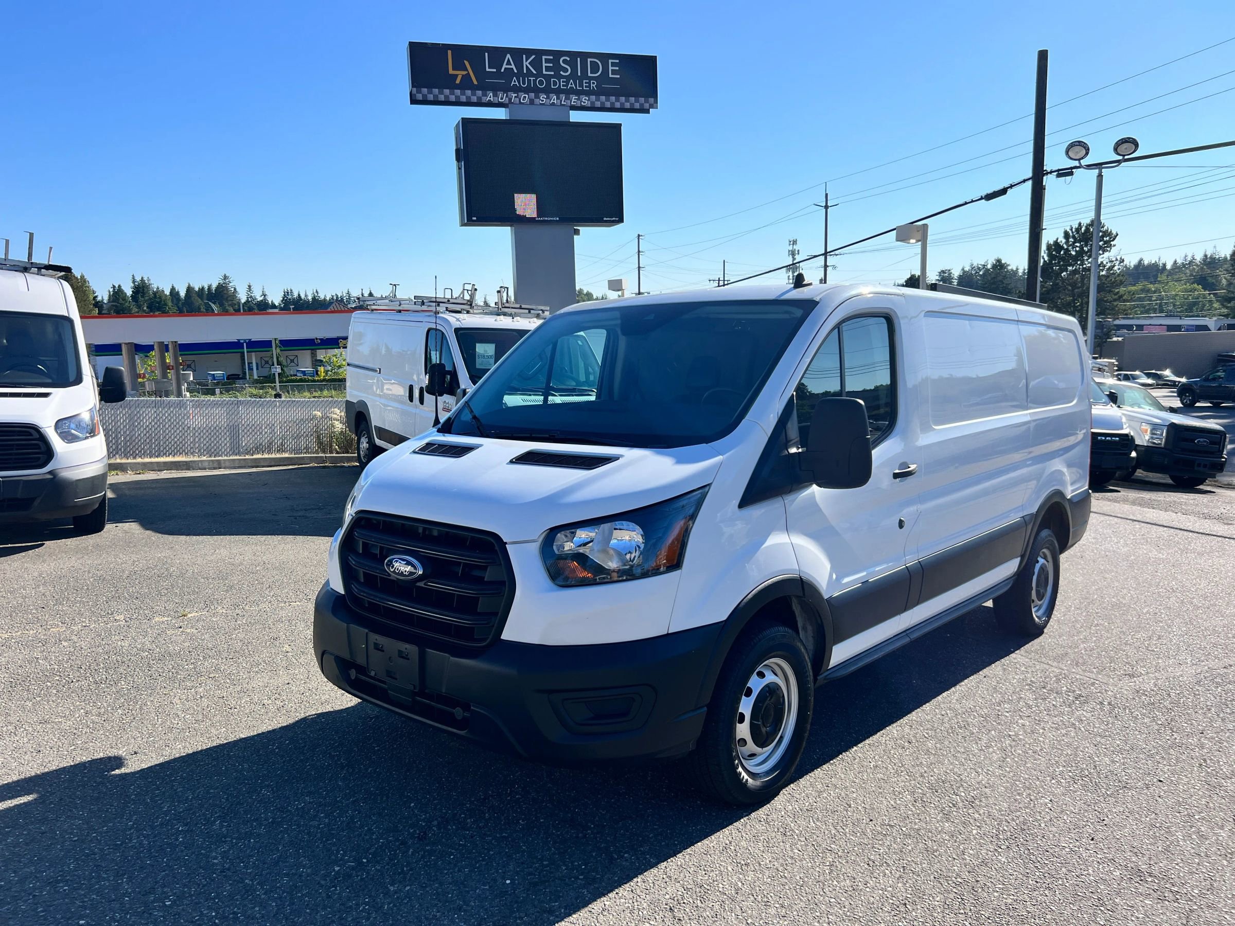 Used 2020 Ford Transit 250 Low Roof w/RWB Van 3D image 1