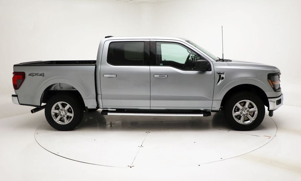 Used 2025 Ford F150 XLT w/ Equipment Group 301A Standard AWD/4WD image 3