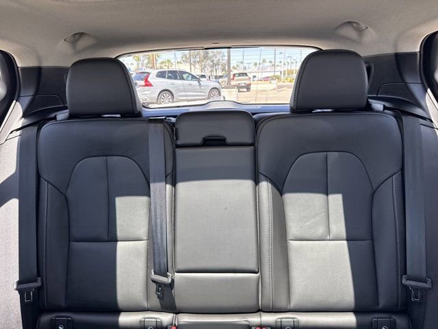 New 2025 Volvo XC40 B5 Core w/ Climate Package image 17