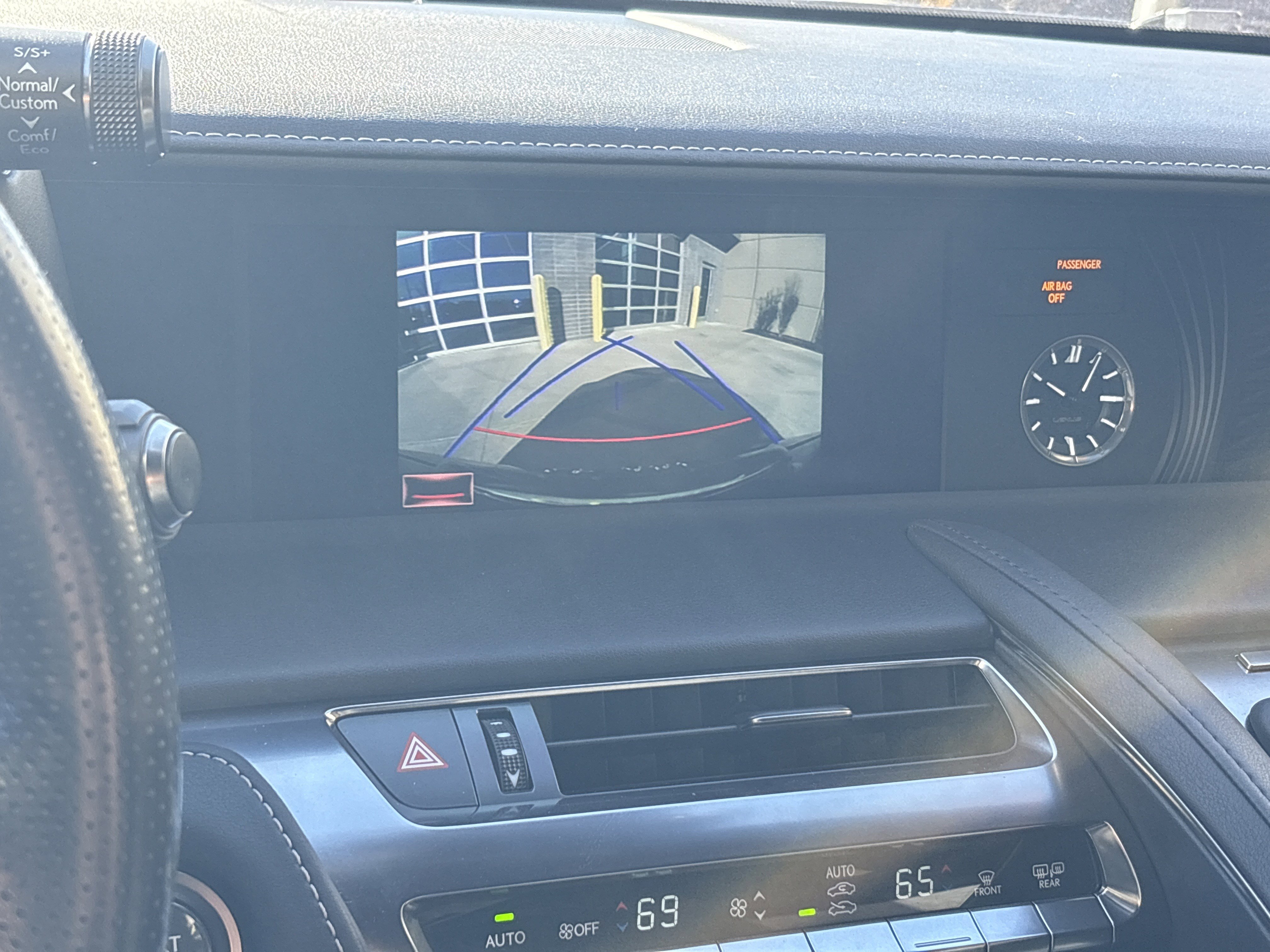 Used 2018 Lexus LC 500 Coupe w/ Sport Package image 25