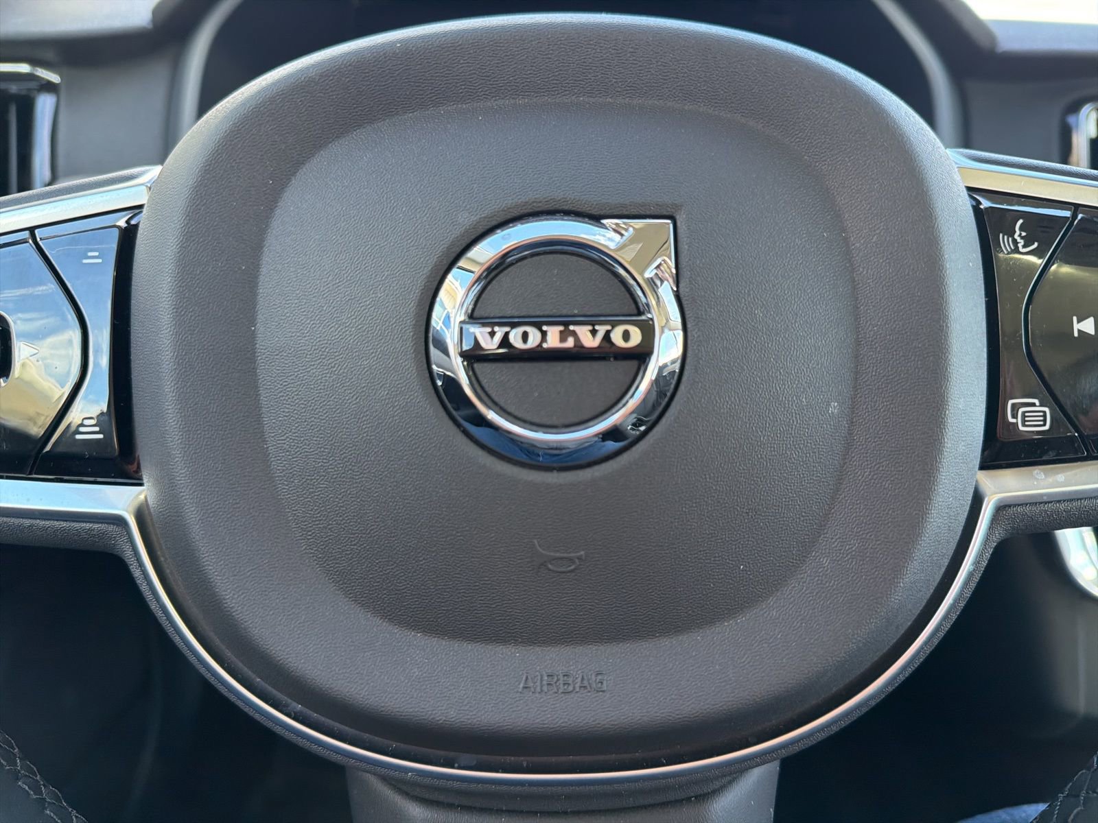 Certified 2025 Volvo S90 B6 Plus w/ Protection Package Premier image 54