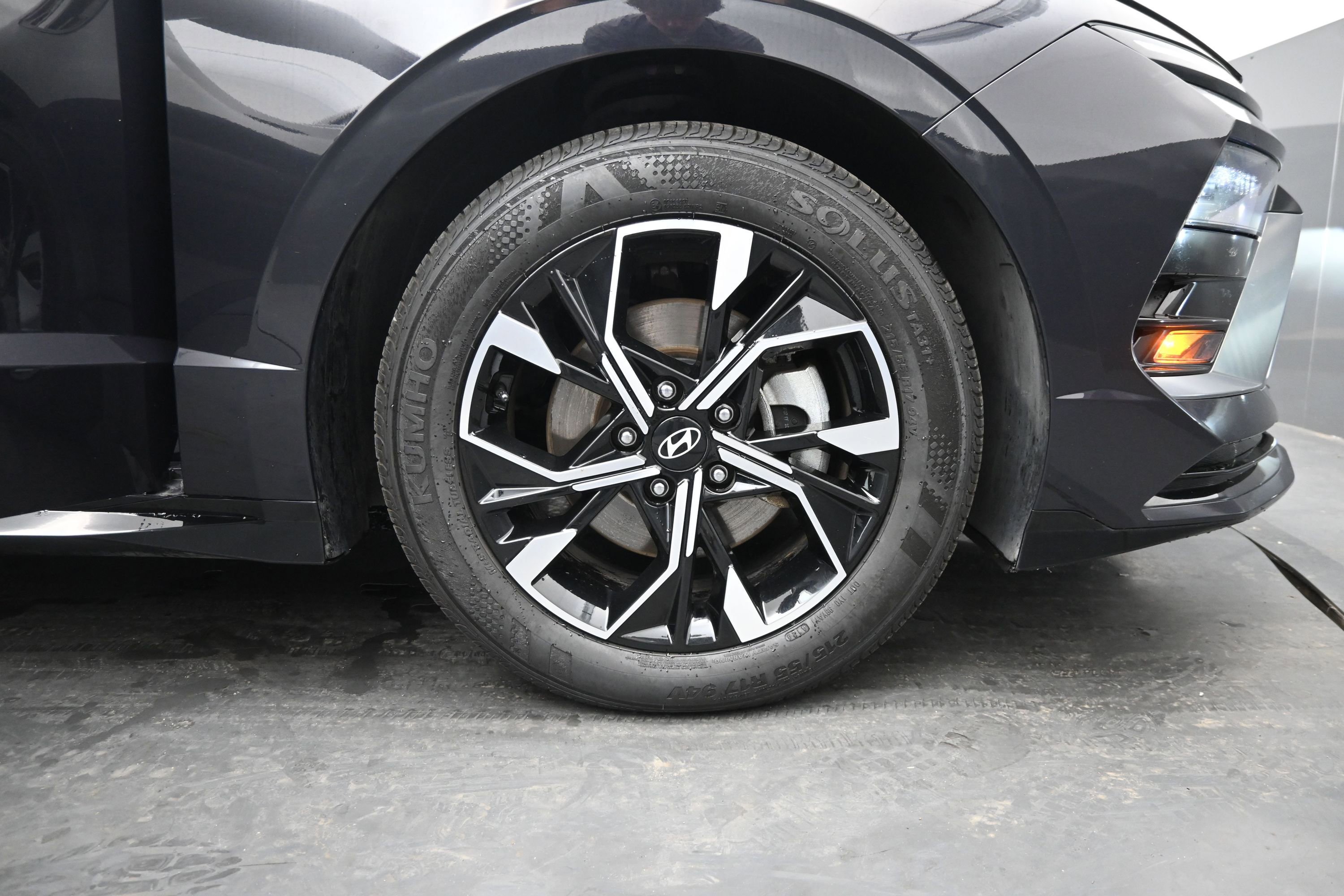 Used 2025 Hyundai Sonata SEL FWD image 23