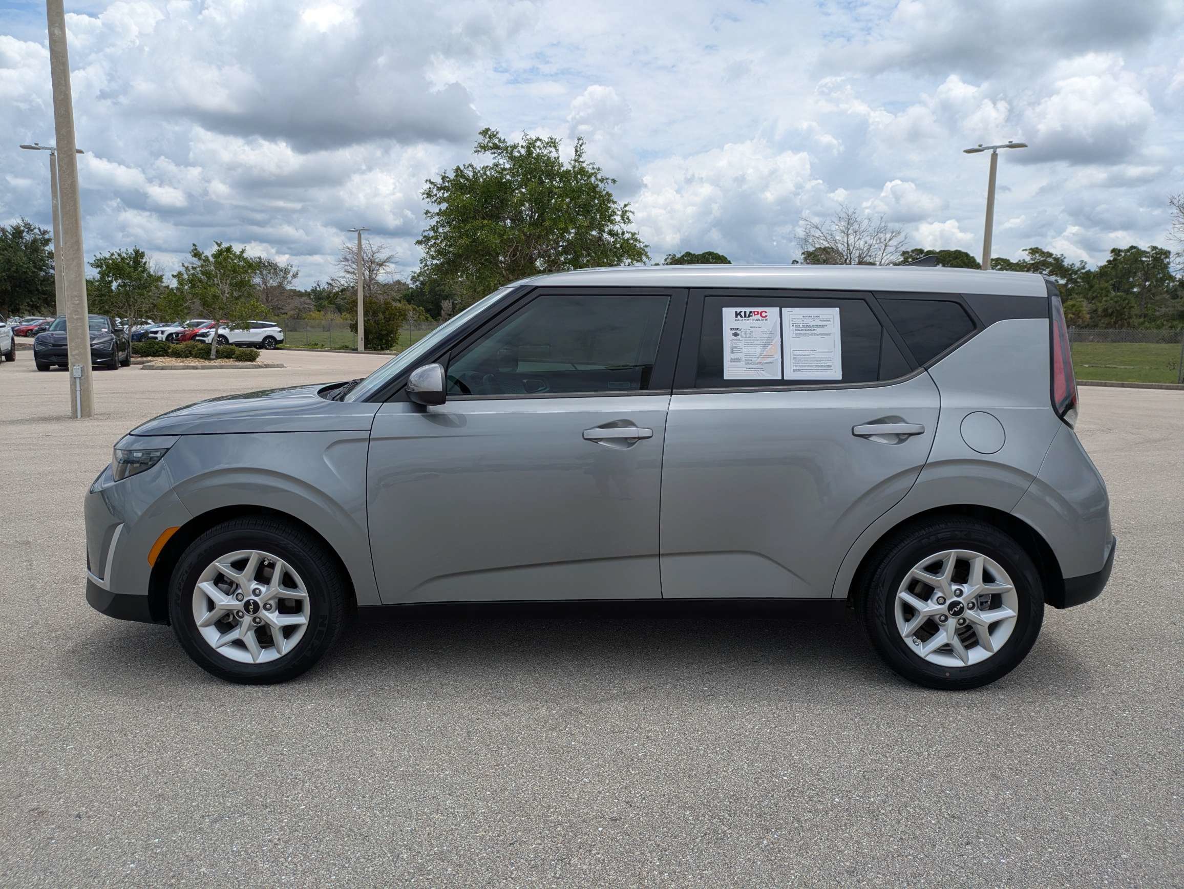 Certified 2023 Kia Soul LX w/ Option Group 015 FWD image 8