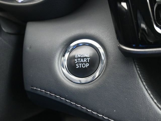 Used 2022 Toyota Highlander XLE image 11