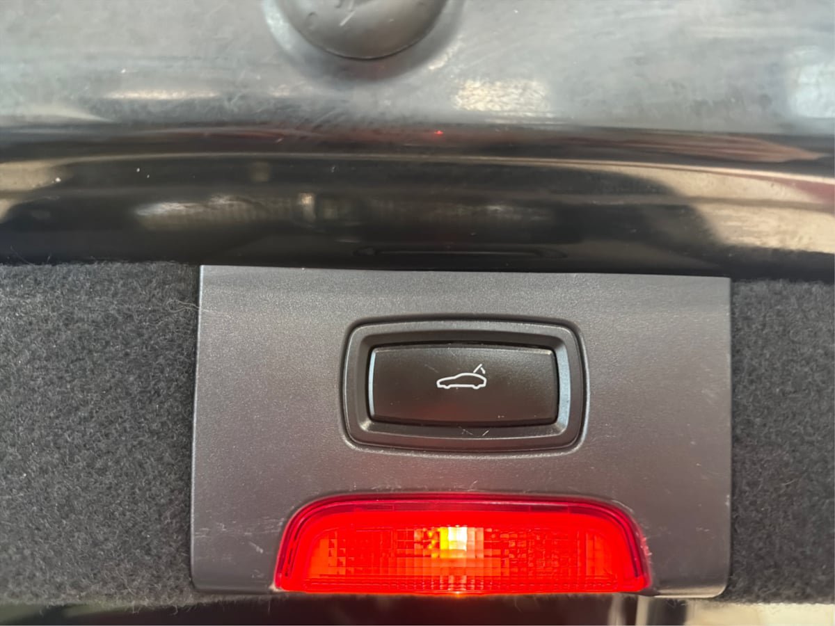 Used 2012 Porsche Cayenne AWD/4WD image 14