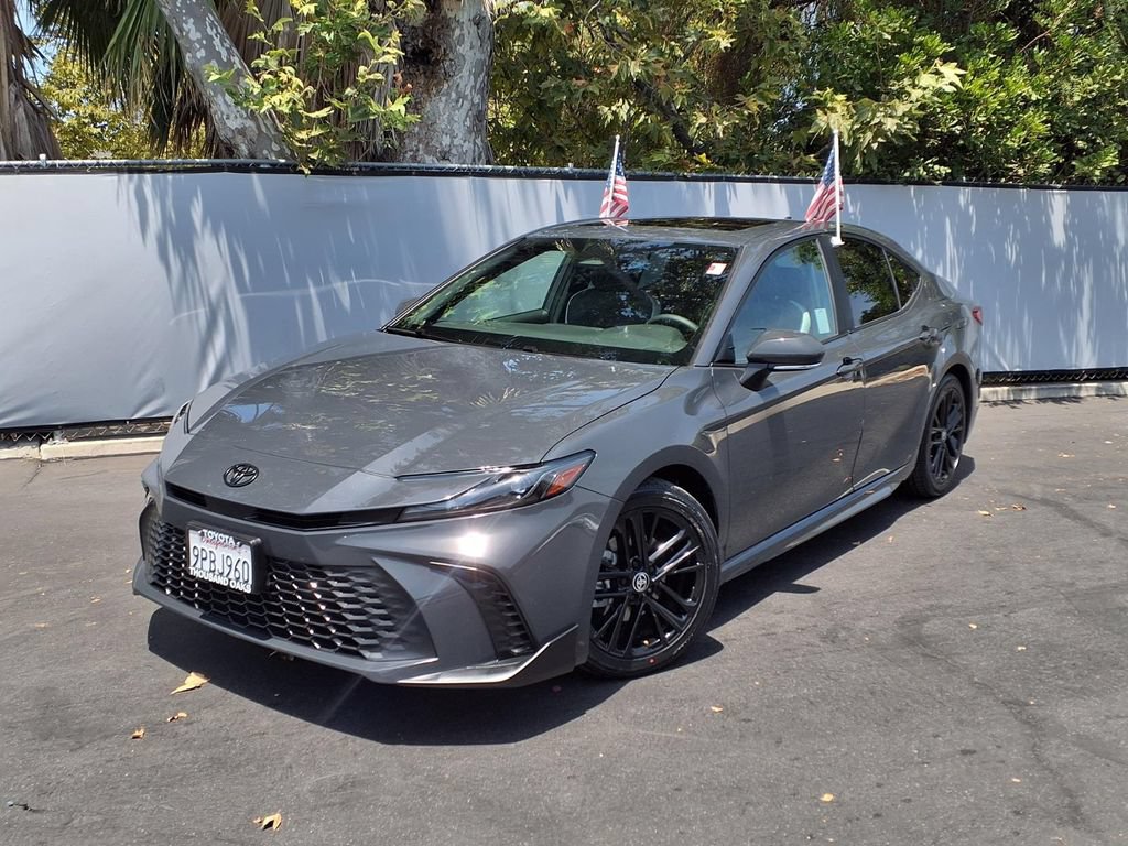 Used 2025 Toyota Camry SE w/ Convenience Package FWD image 25