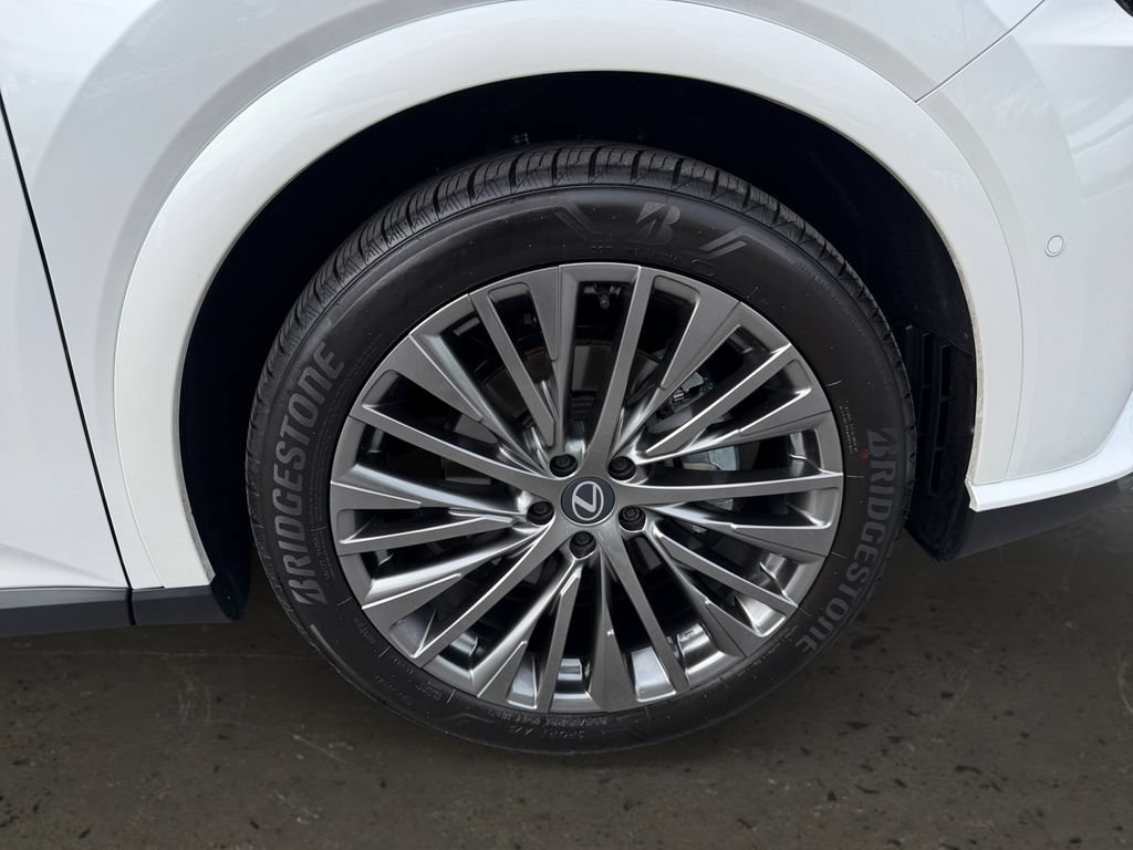 Certified 2026 Lexus RX 350 AWD w/ Convenience Package image 27