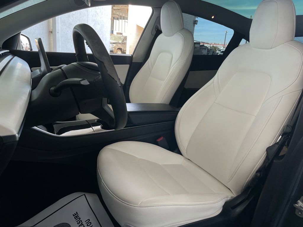 Used 2021 Tesla Model Y Performance image 13