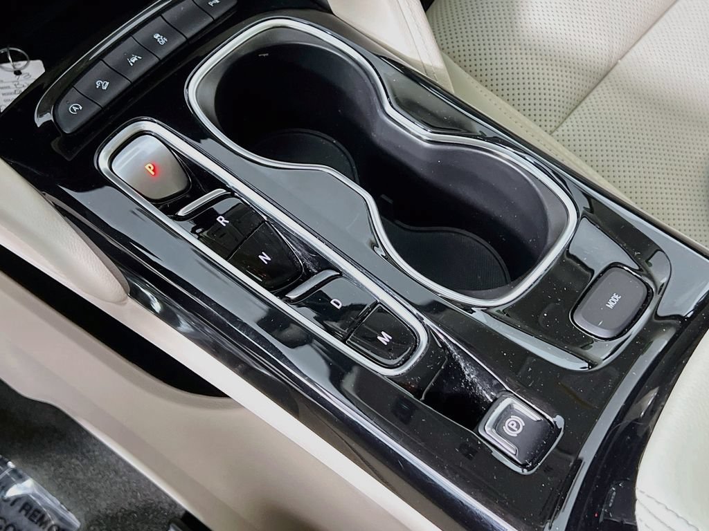 Certified 2023 Buick Envision Essence AWD/4WD image 16