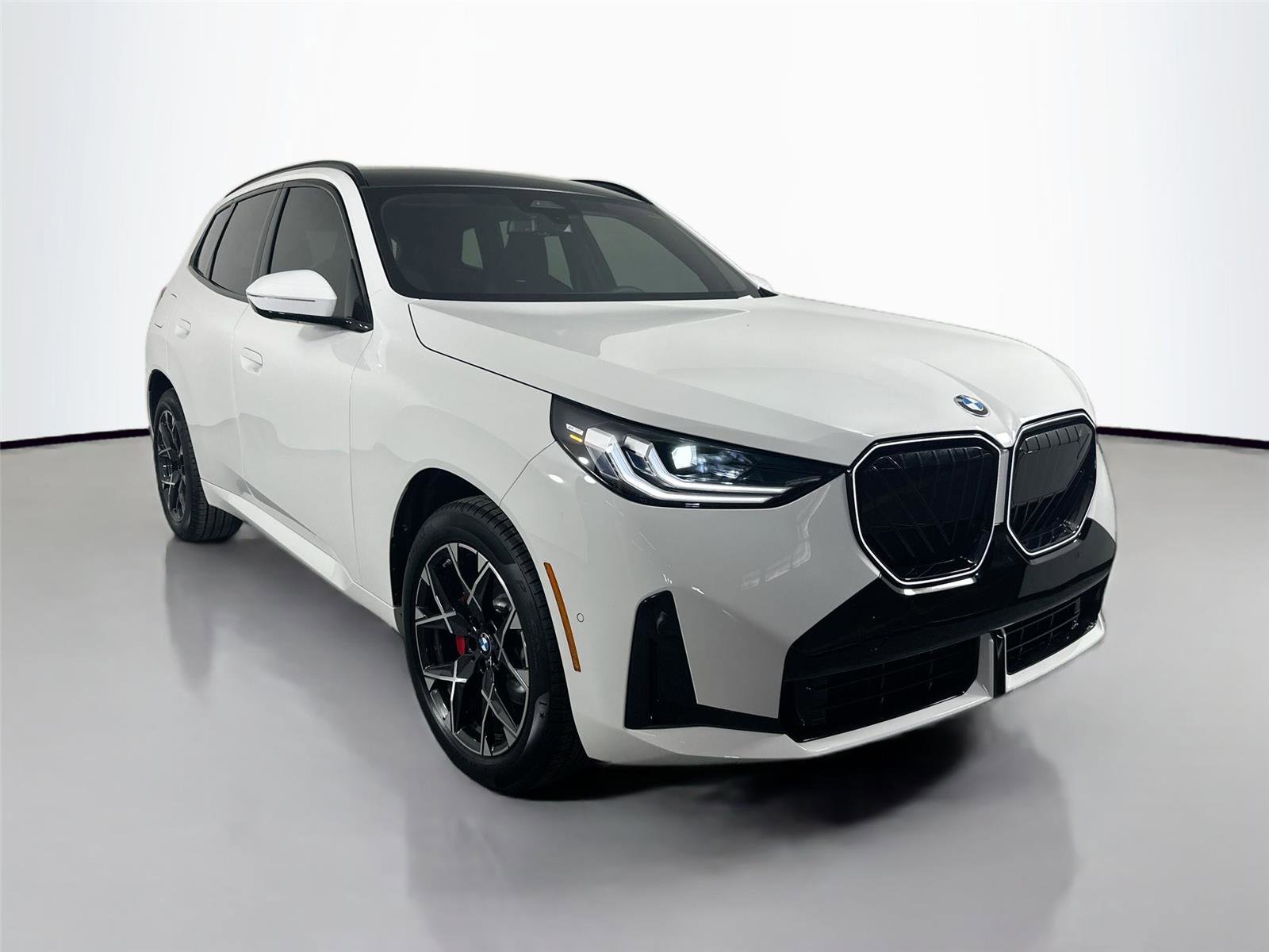 Used 2026 BMW X3 xDrive30 w/ M Sport Package AWD/4WD image 4
