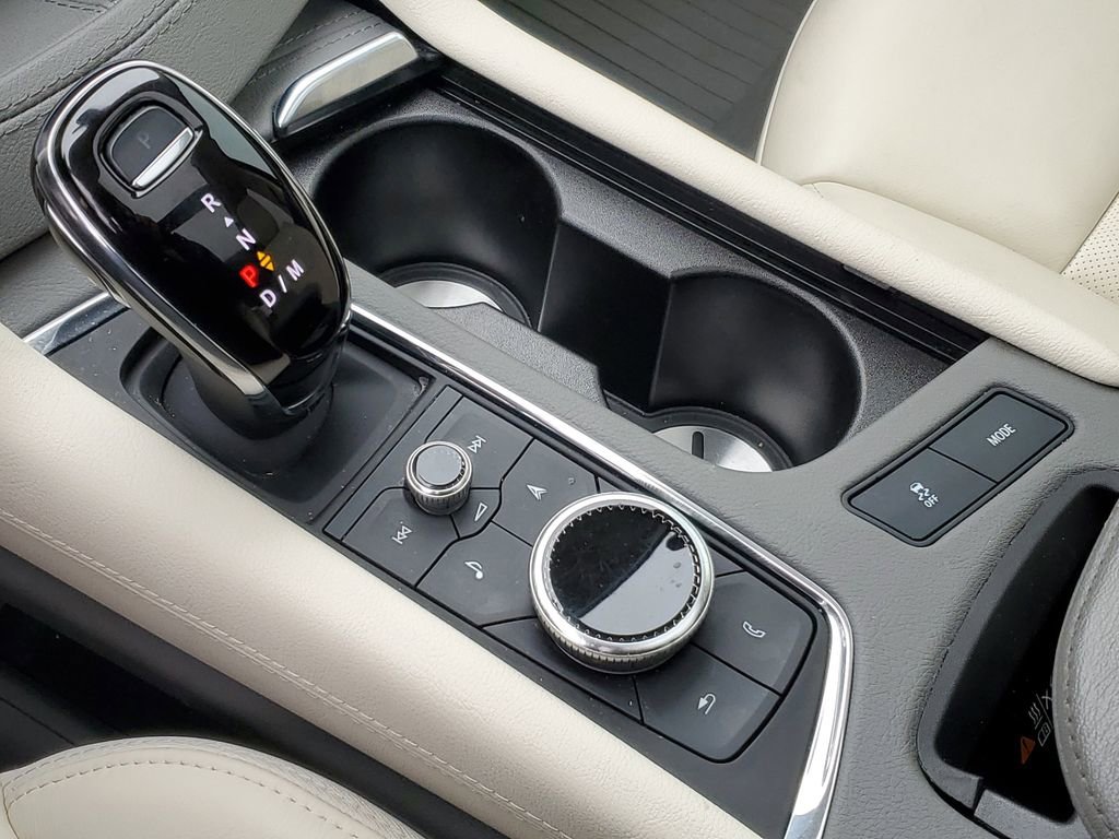 Certified 2024 Cadillac XT6 Premium Luxury w/ LPO, Floor Liner Package image 18