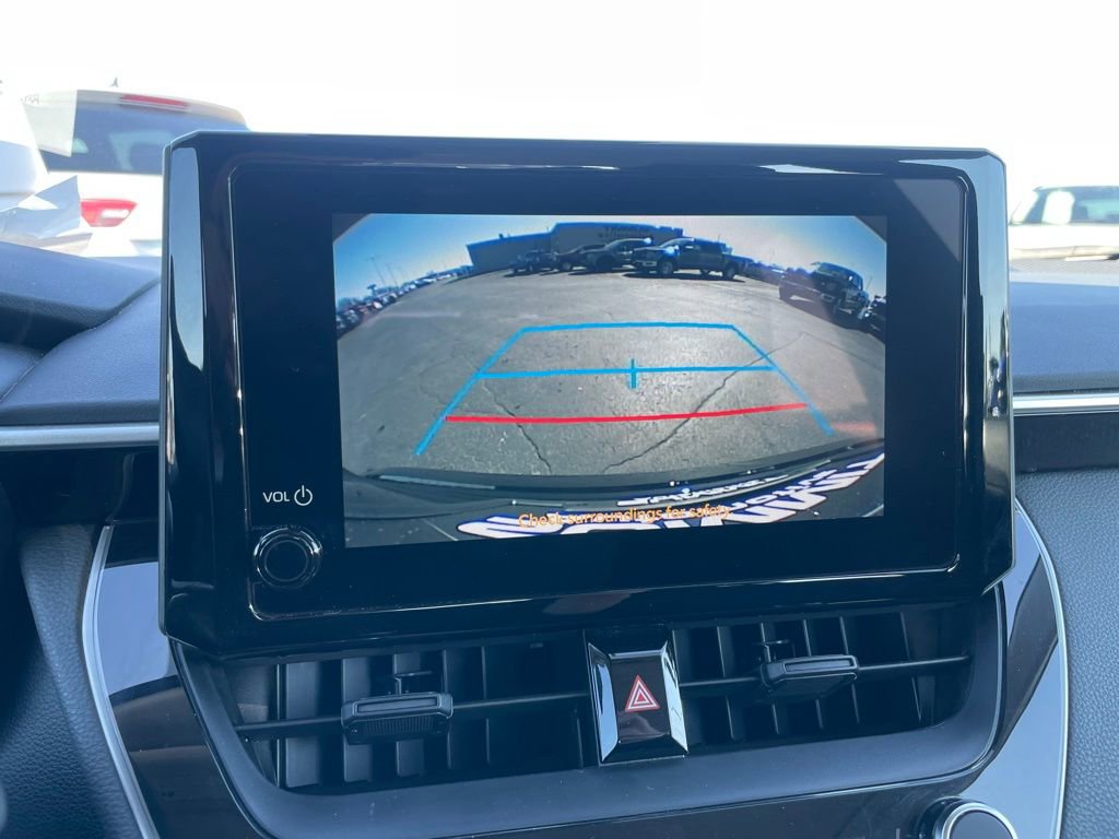 Used 2024 Toyota Corolla LE FWD image 16
