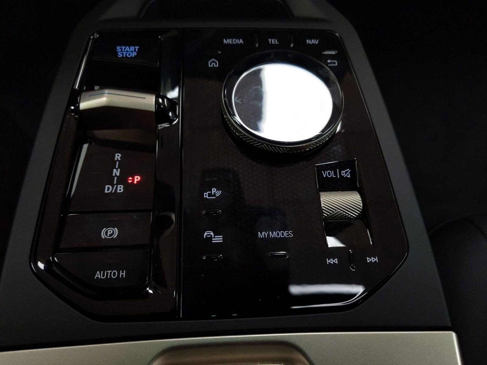 New 2026 BMW iX xDrive45 w/ Premium Package image 14