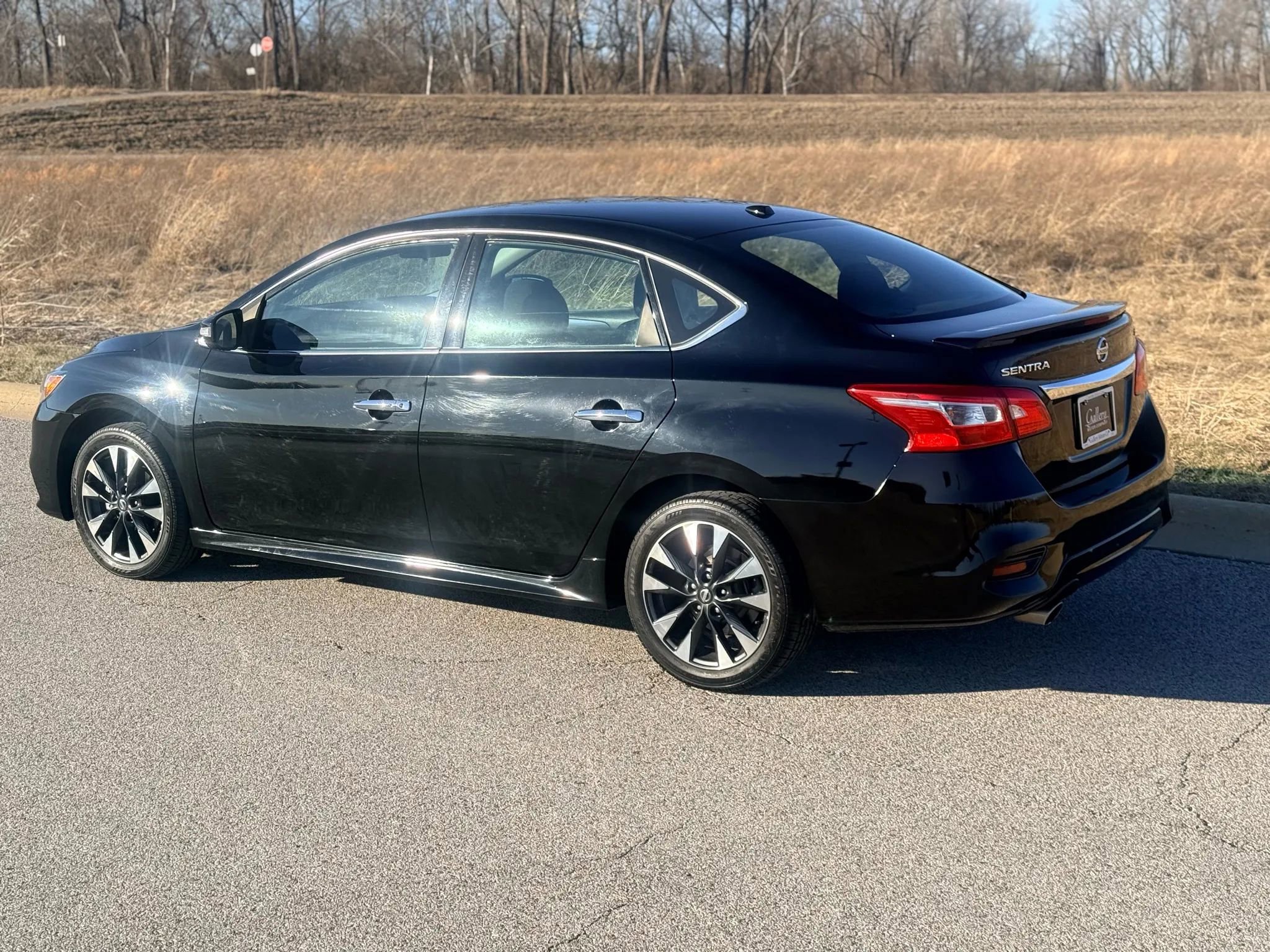 Used 2017 Nissan Sentra SR image 14