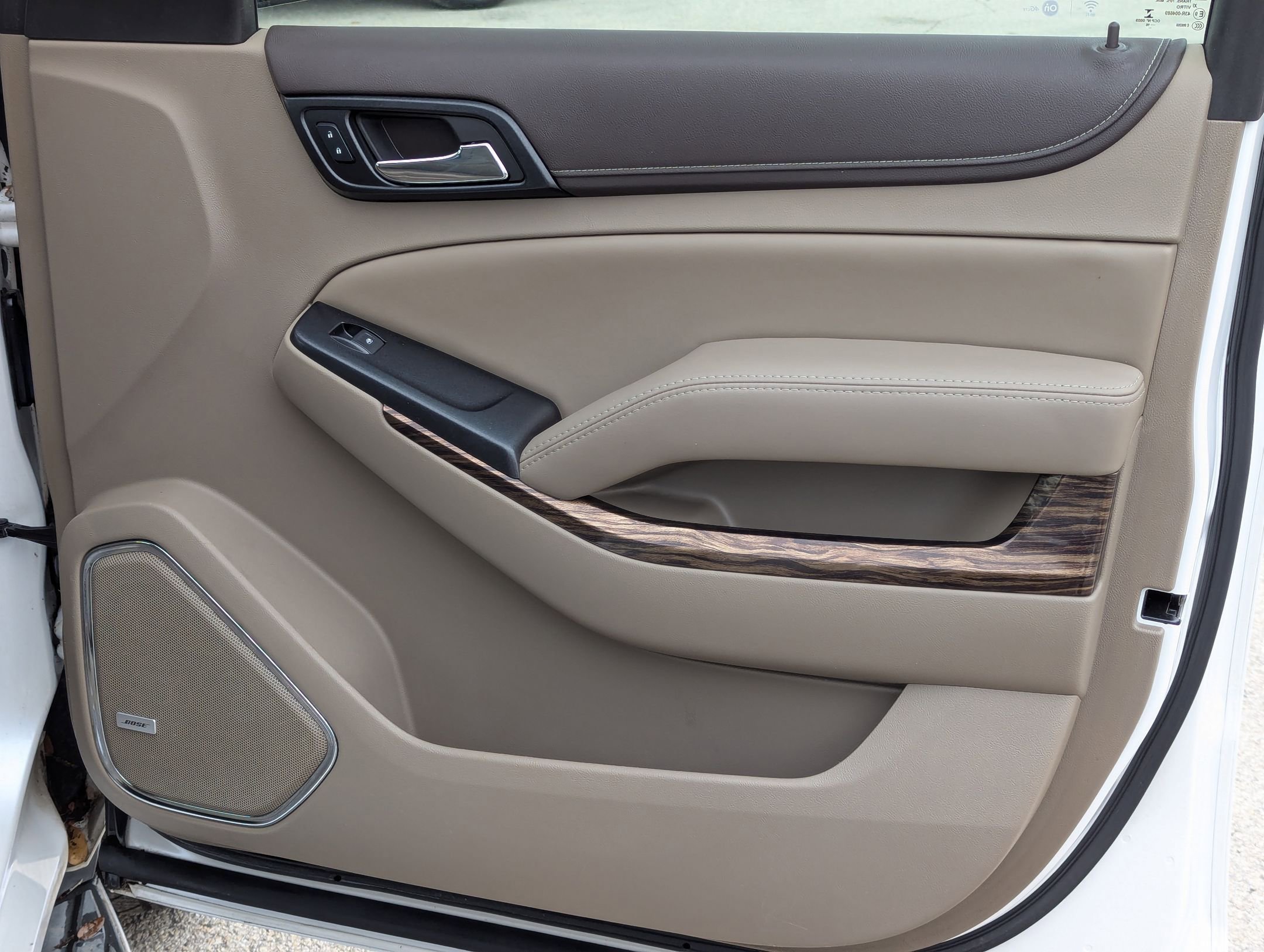 Used 2016 GMC Yukon SLT w/ Open Road Package image 29