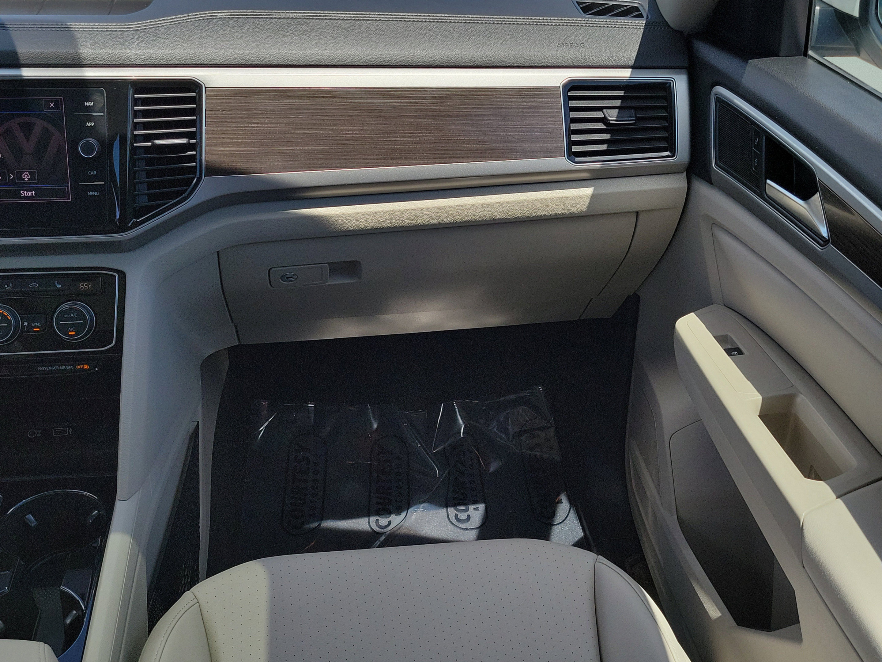 Used 2019 Volkswagen Atlas SEL FWD image 7