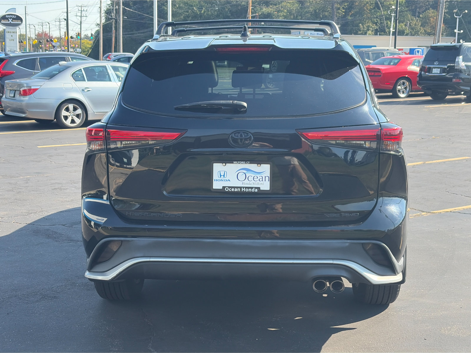 Used 2021 Toyota Highlander XSE AWD/4WD image 4