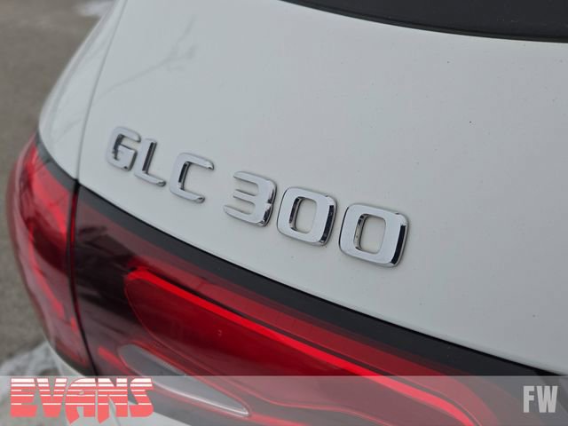 Used 2023 Mercedes-Benz GLC 300 4MATIC image 4