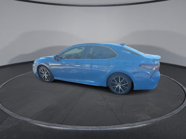 Used 2023 Toyota Camry SE image 10