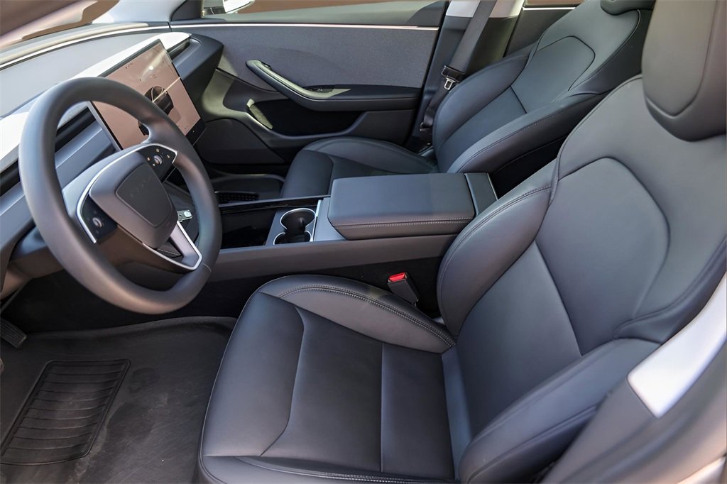 Used 2024 Tesla Model 3 Standard Range image 9