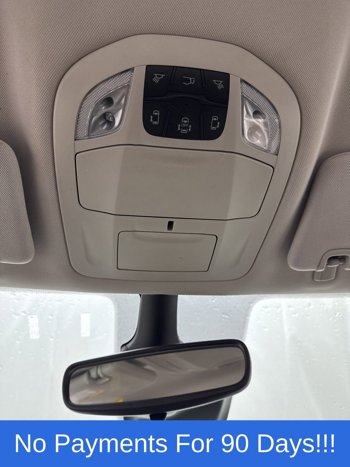 Used 2024 Chrysler Voyager LX image 23