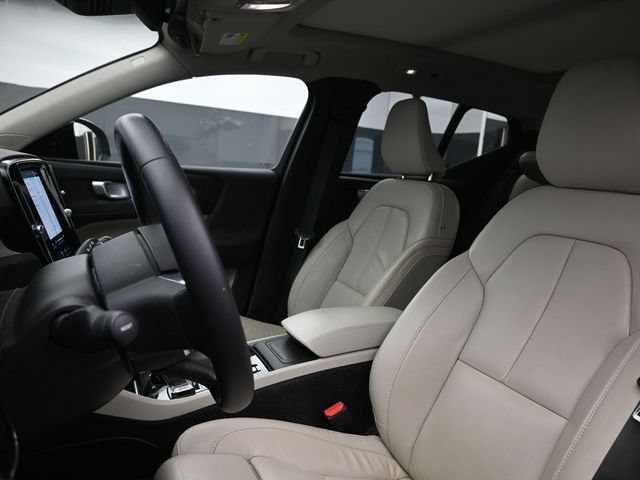 New 2026 Volvo XC90 T8 Ultra w/ Protection Package Premier AWD/4WD image 10