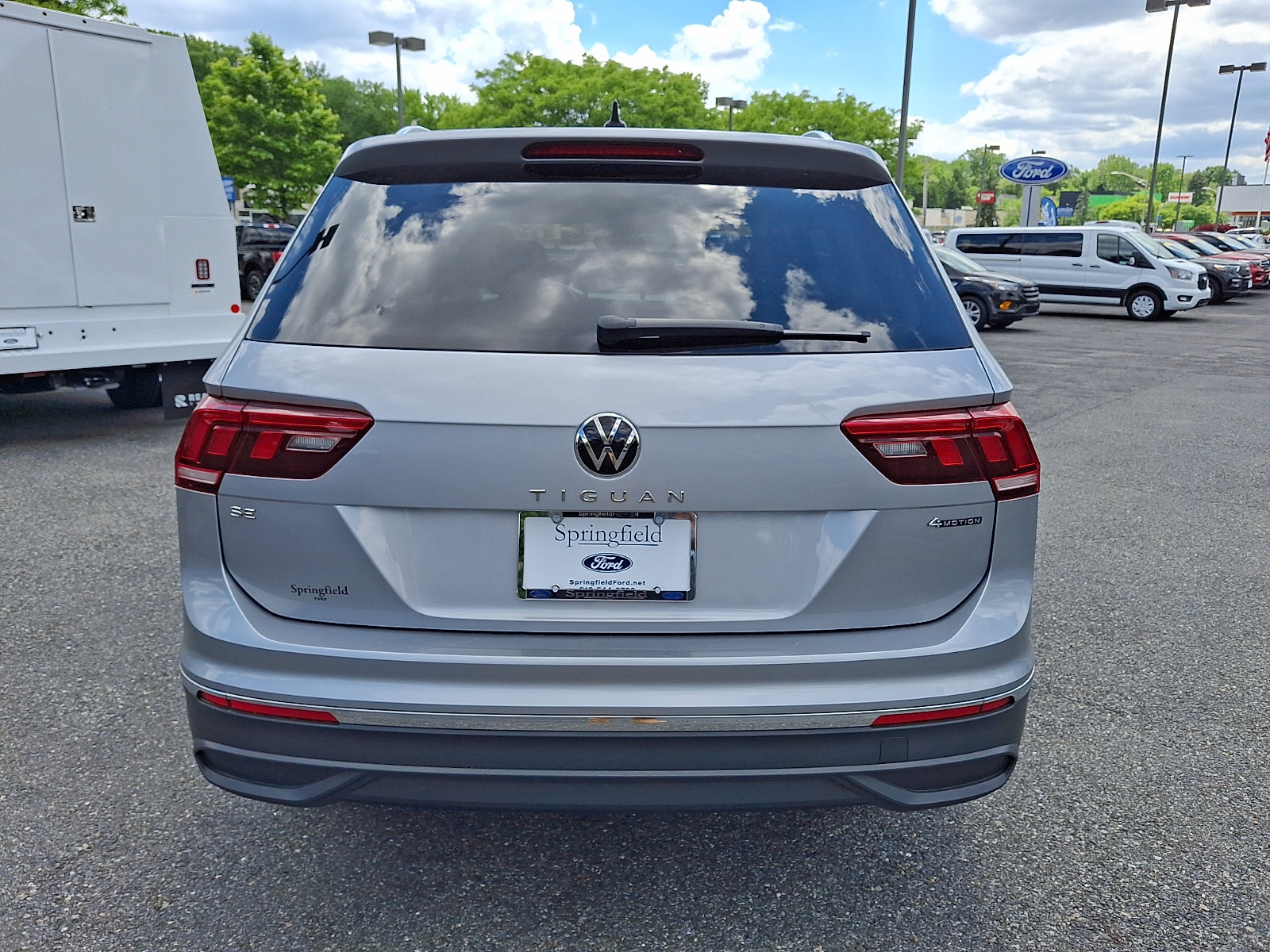 Used 2023 Volkswagen Tiguan SE AWD/4WD image 5