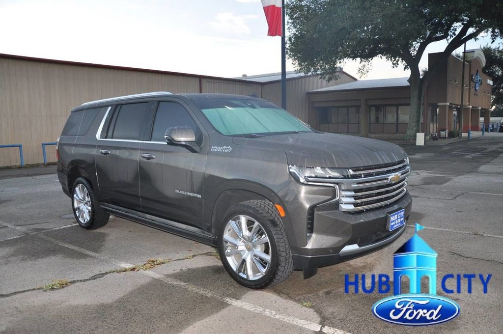 Used 2021 Chevrolet Suburban High Country w/ Premium Package RWD image 7