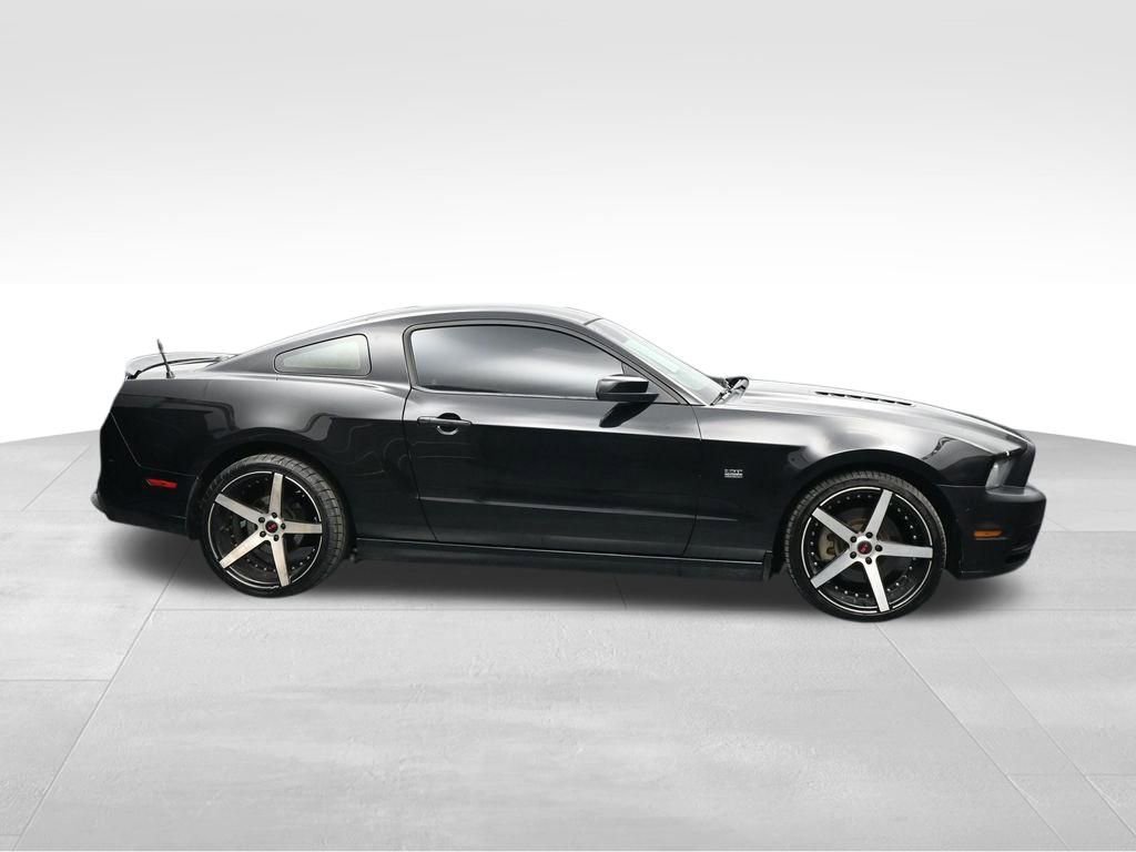 Used 2013 Ford Mustang GT Premium w/ Comfort Pkg RWD image 6