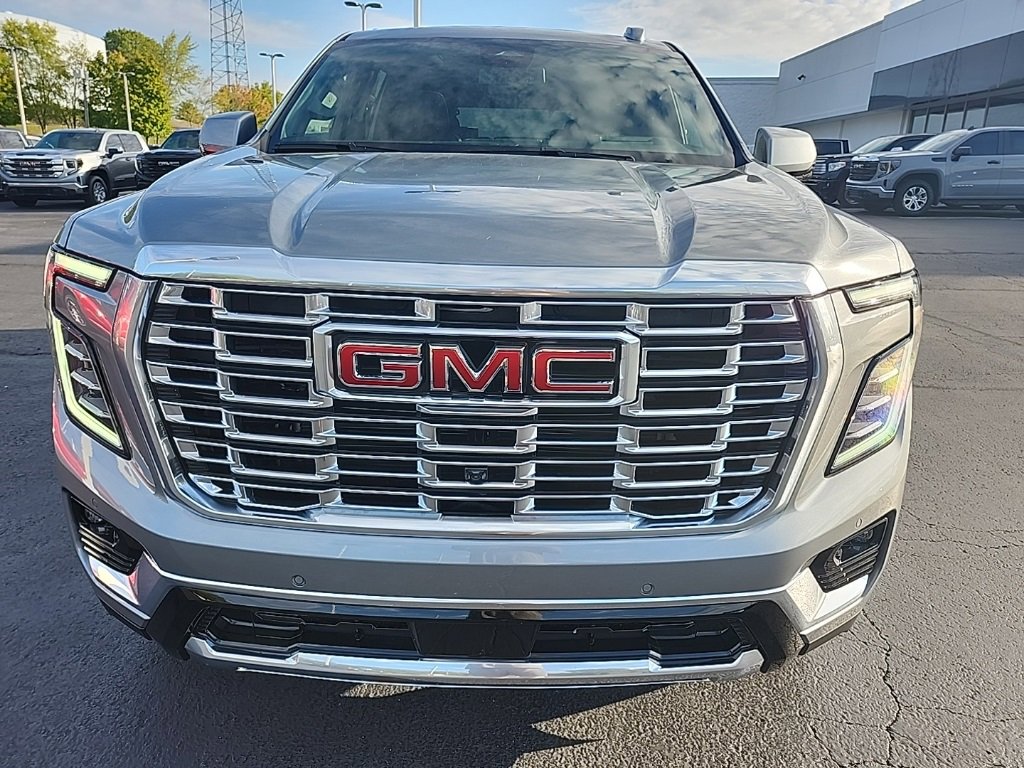 New 2026 GMC Yukon Denali image 8