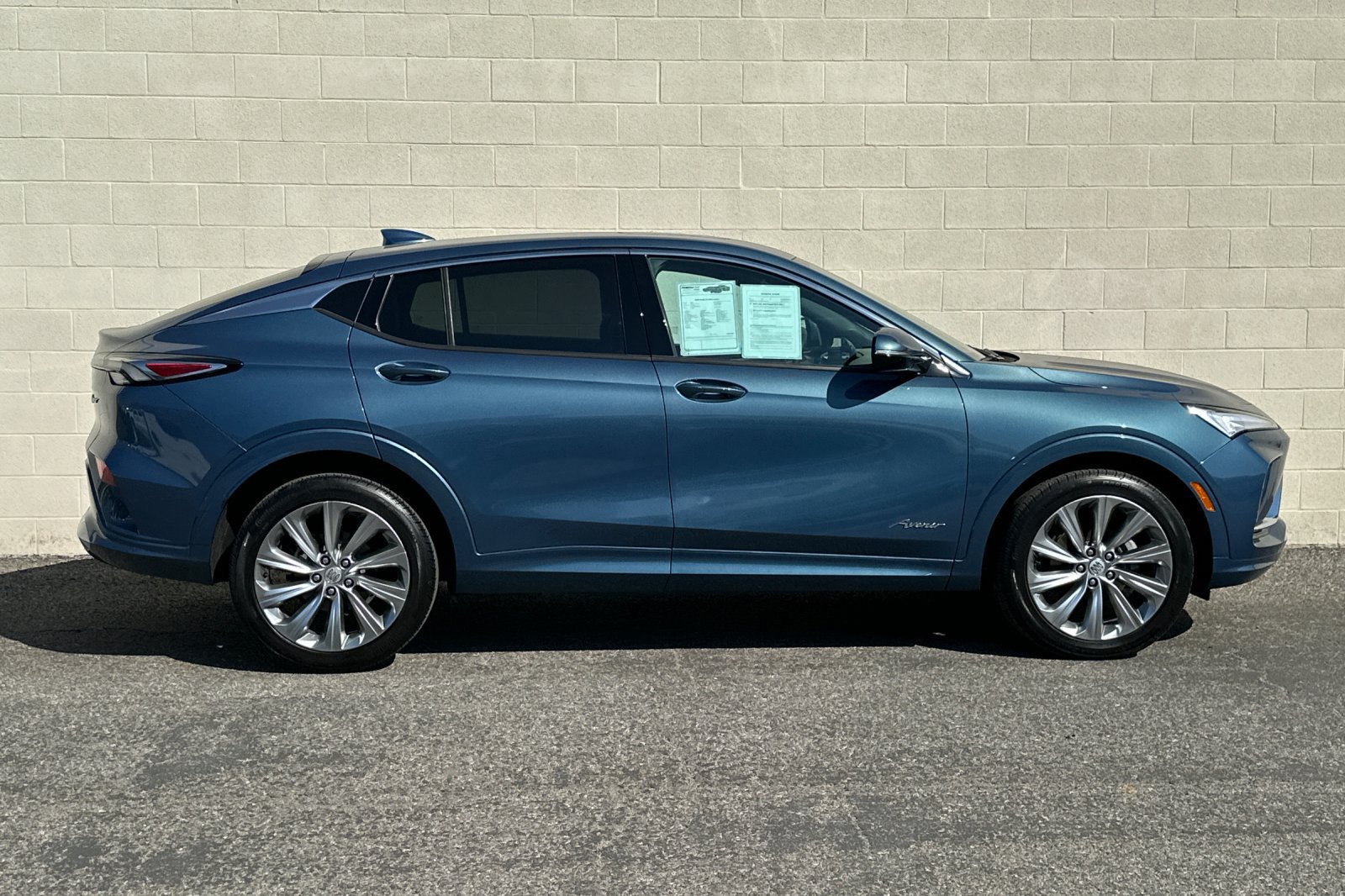 Certified 2024 Buick Envista Avenir FWD image 3