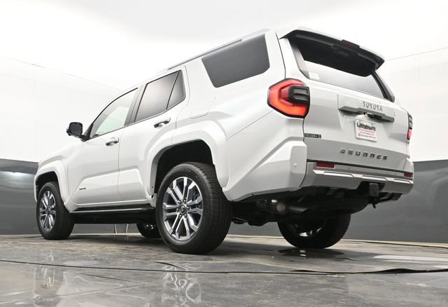 Used 2025 Toyota 4Runner Limited image 24