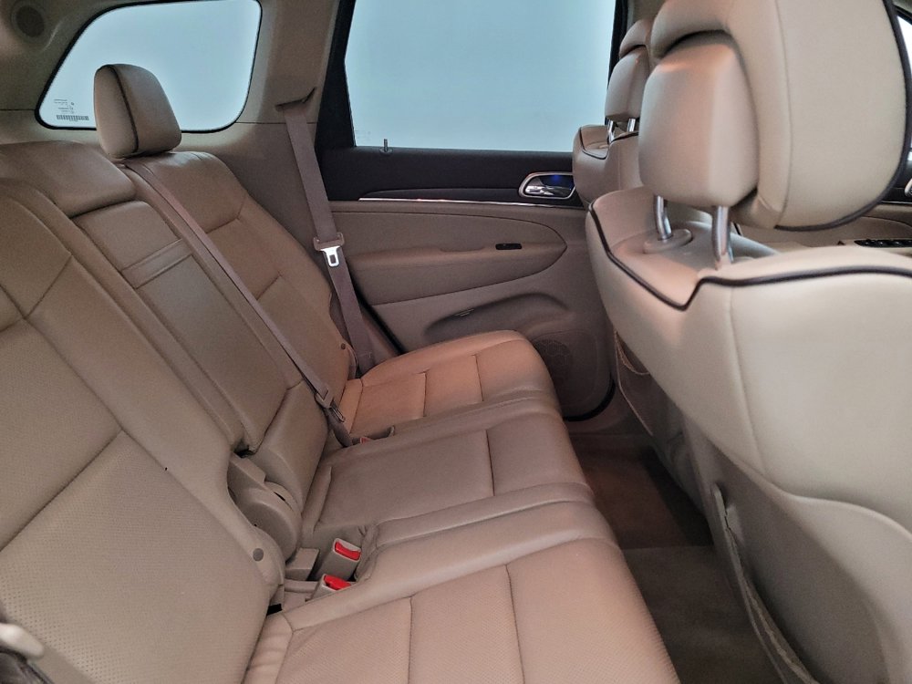 Used 2015 Jeep Grand Cherokee Overland w/ Advanced Technology Group image 19