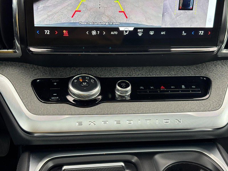 Used 2025 Ford Expedition Tremor image 27