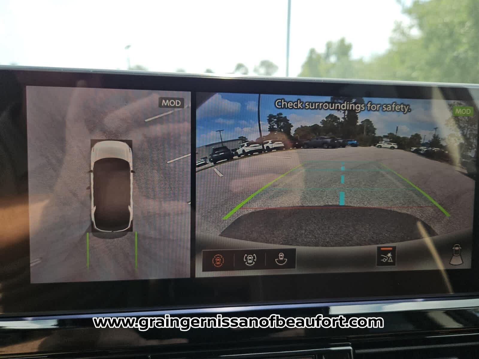 New 2026 Nissan Pathfinder Platinum FWD image 9