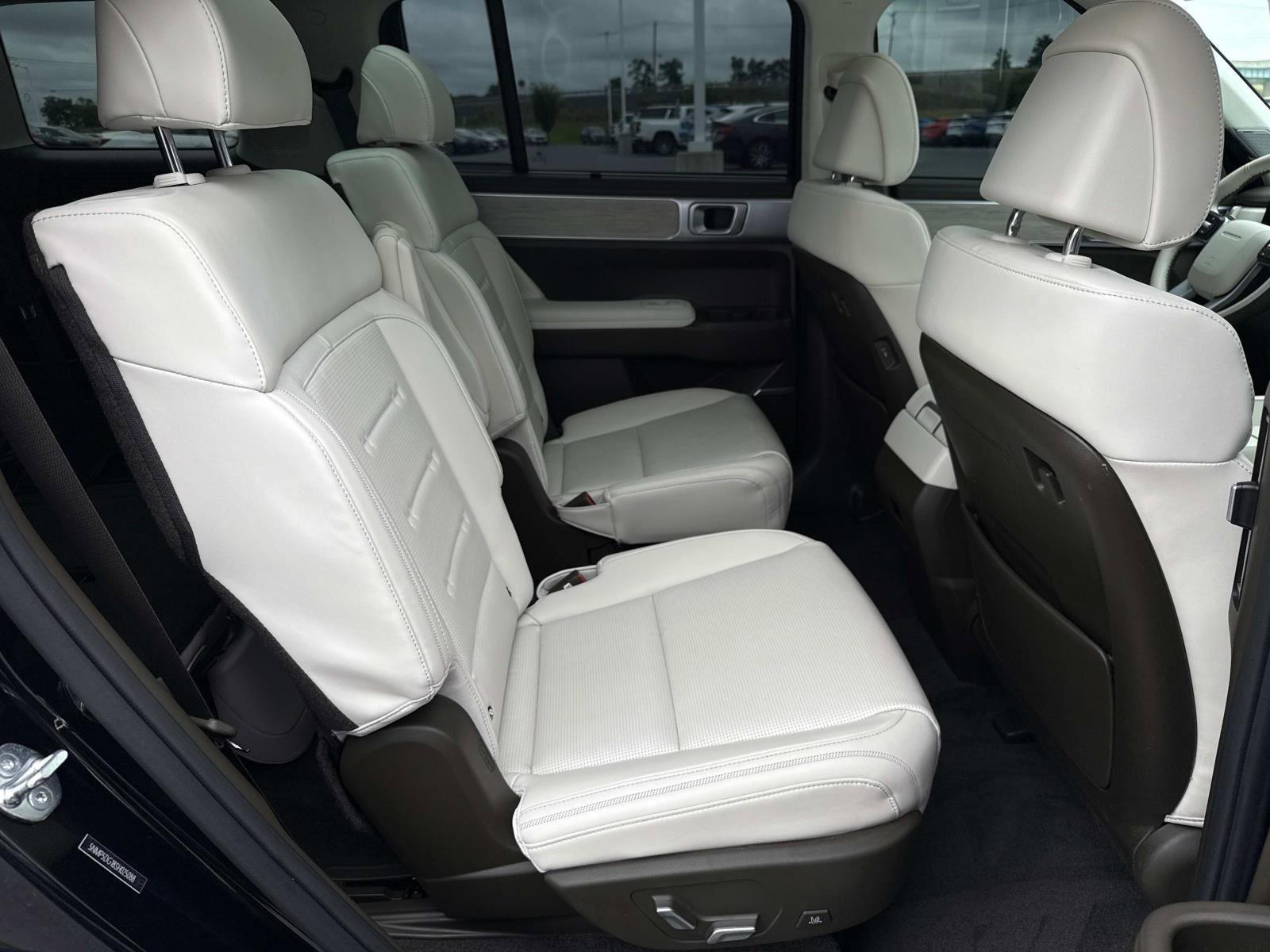 Used 2025 Hyundai Santa Fe Calligraphy image 20