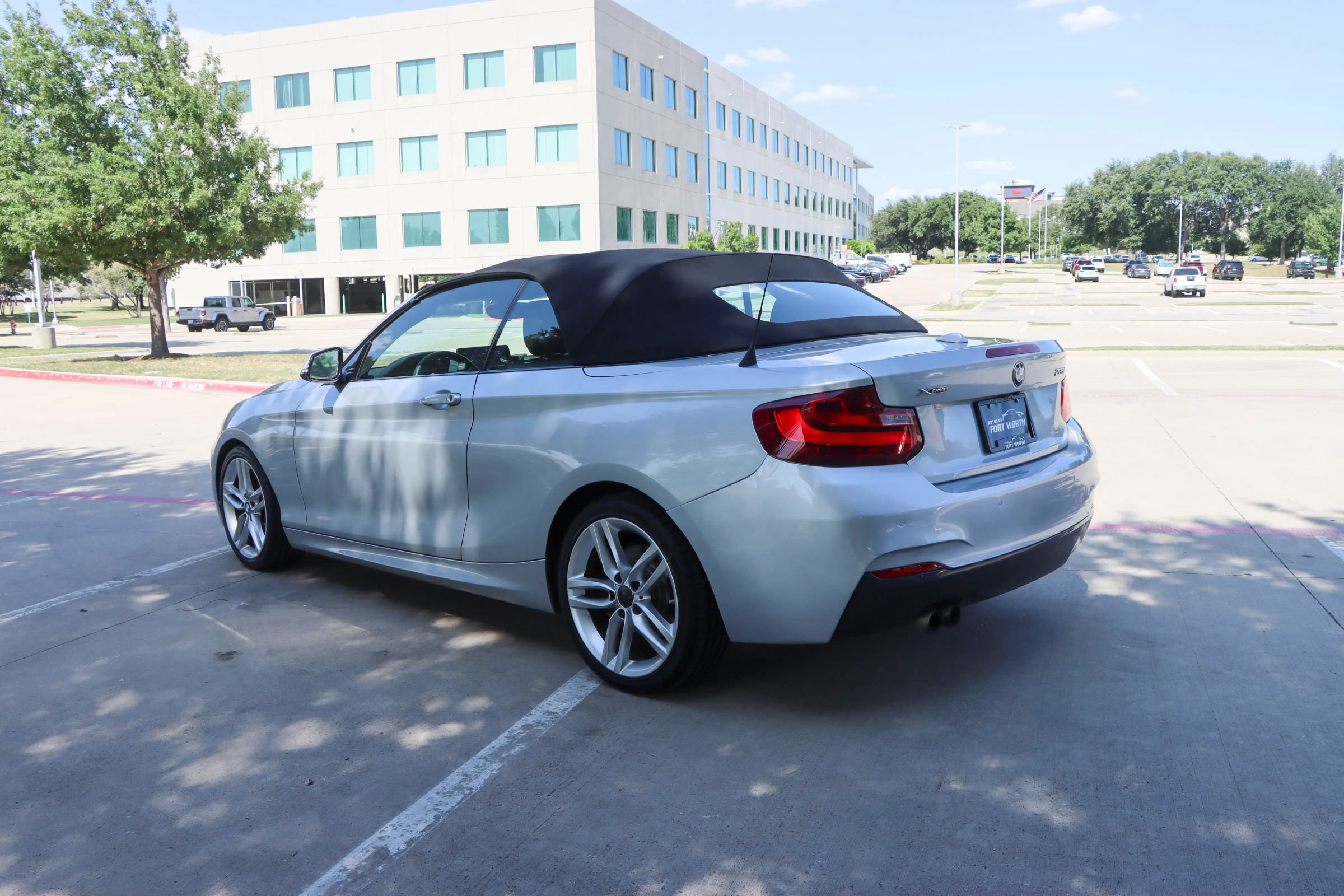 Used 2016 BMW 228i xDrive Convertible w/ M Sport Package AWD/4WD image 13