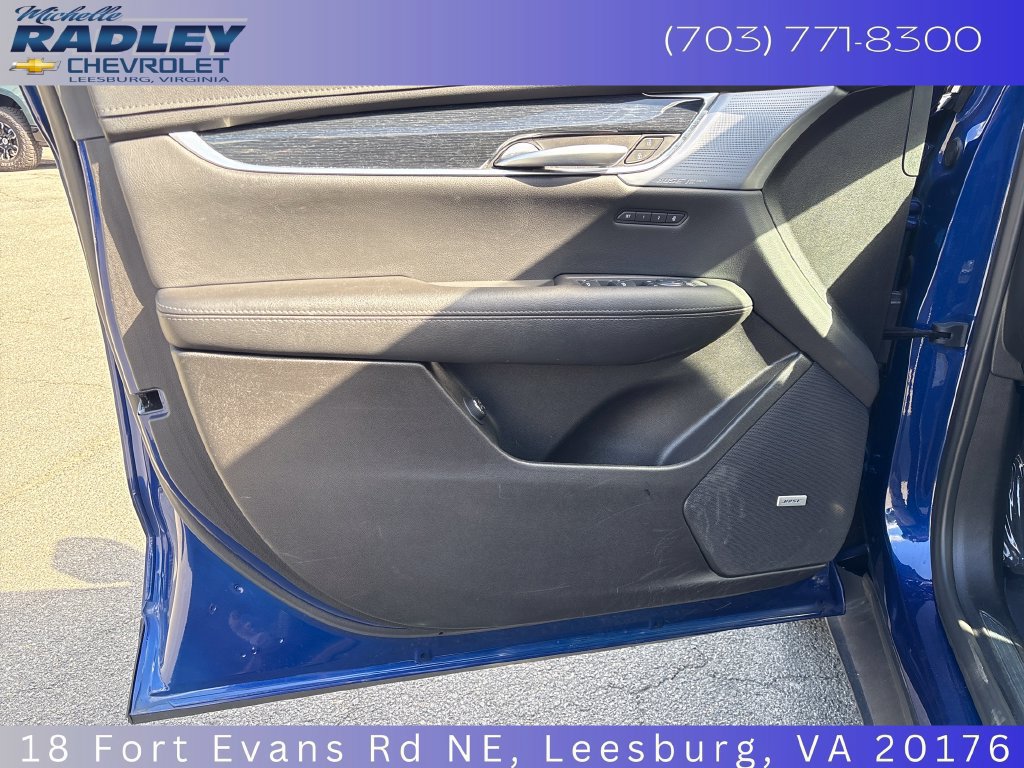 Used 2025 Cadillac XT5 Premium Luxury AWD/4WD image 12
