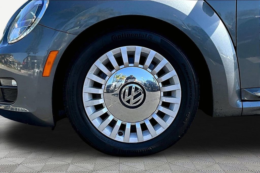 Used 2014 Volkswagen Beetle 2.5 image 31