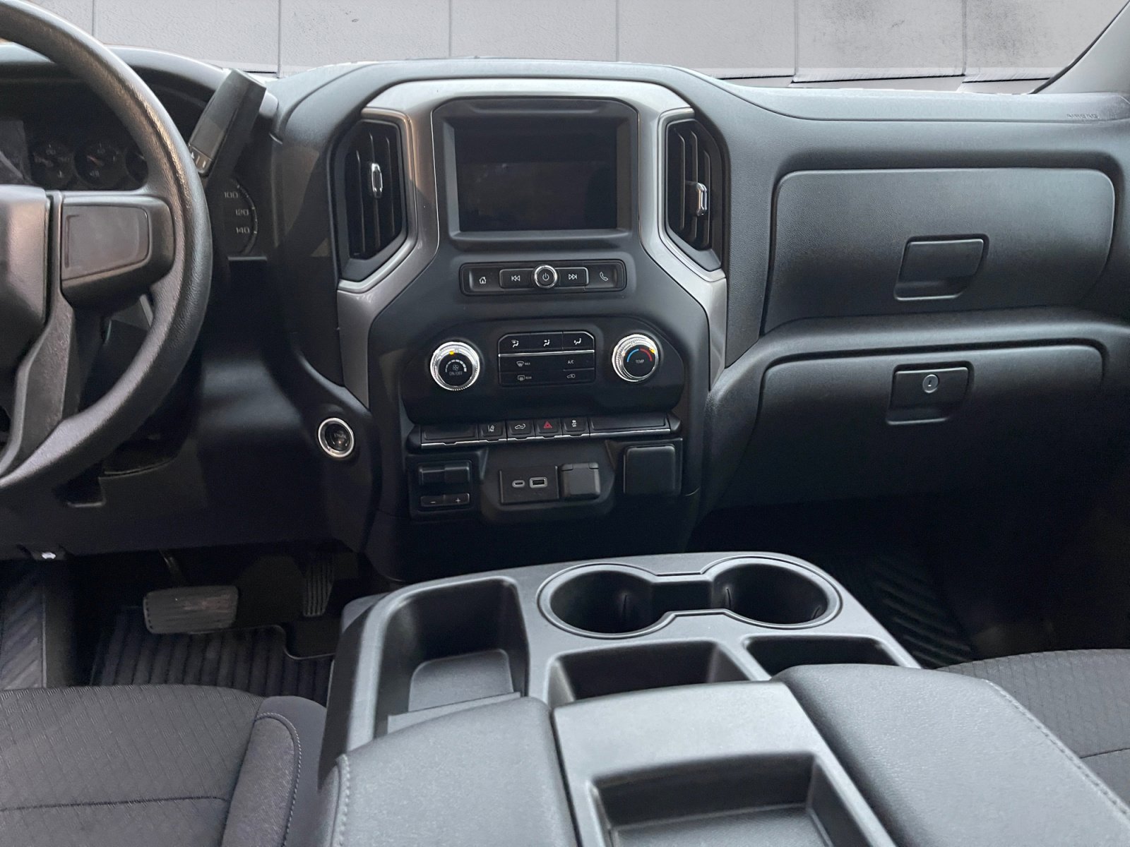 Used 2024 GMC Sierra 2500 Pro w/ Convenience Package image 11