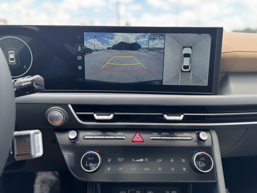 New 2025 Hyundai Sonata Limited image 24