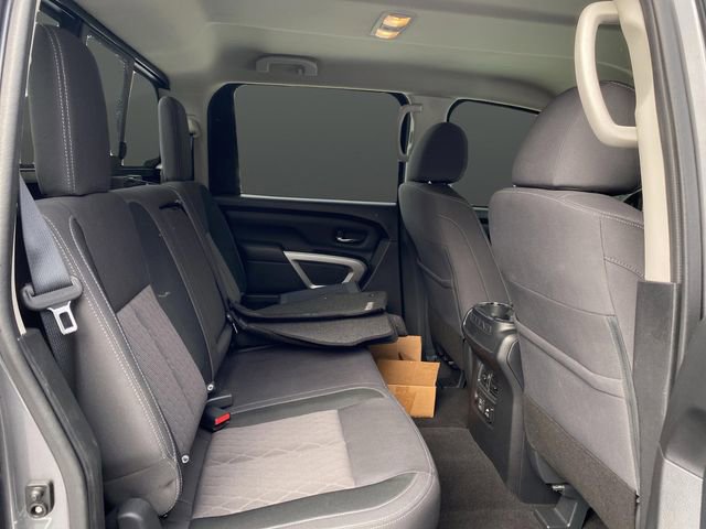 Used 2024 Nissan Titan SV w/ SV Convenience Package image 28