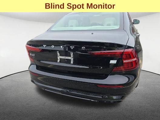 Used 2023 Volvo S60 T8 Plus AWD/4WD image 7