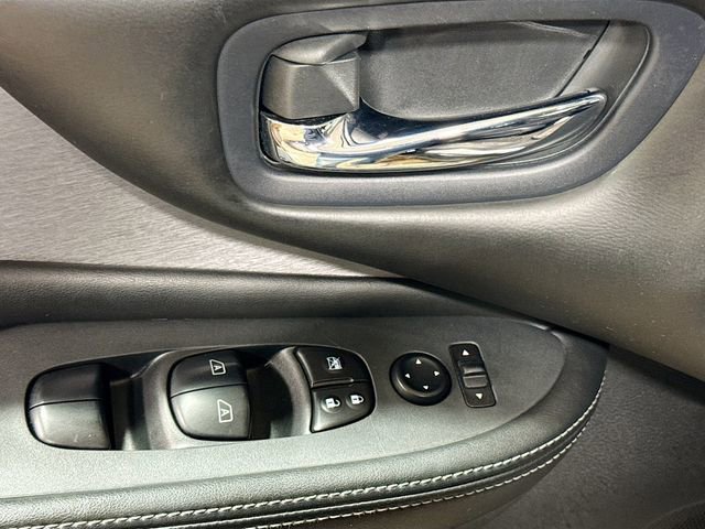 Used 2020 Nissan Murano S w/ Technology Package AWD/4WD image 18