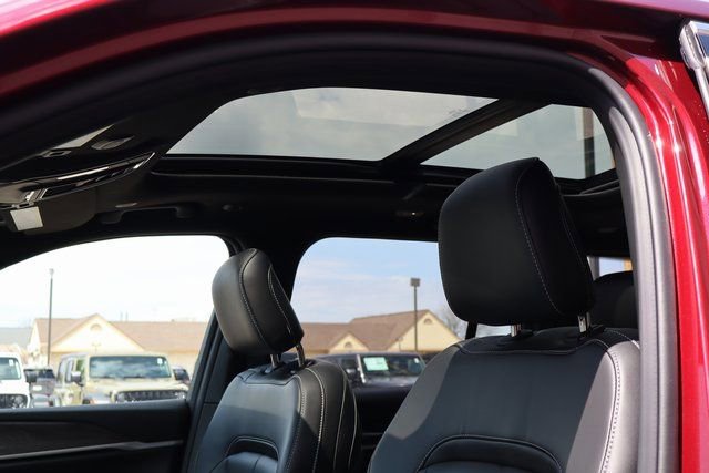 New 2025 Jeep Grand Cherokee Limited 4xe image 21