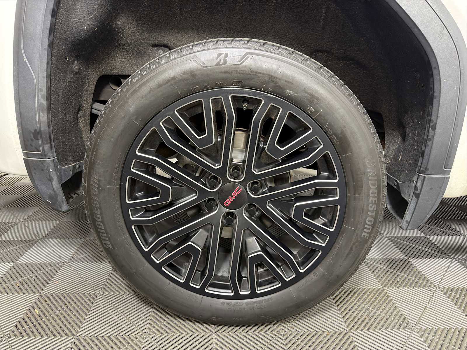 Used 2019 GMC Sierra 1500 Denali w/ Technology Package image 16