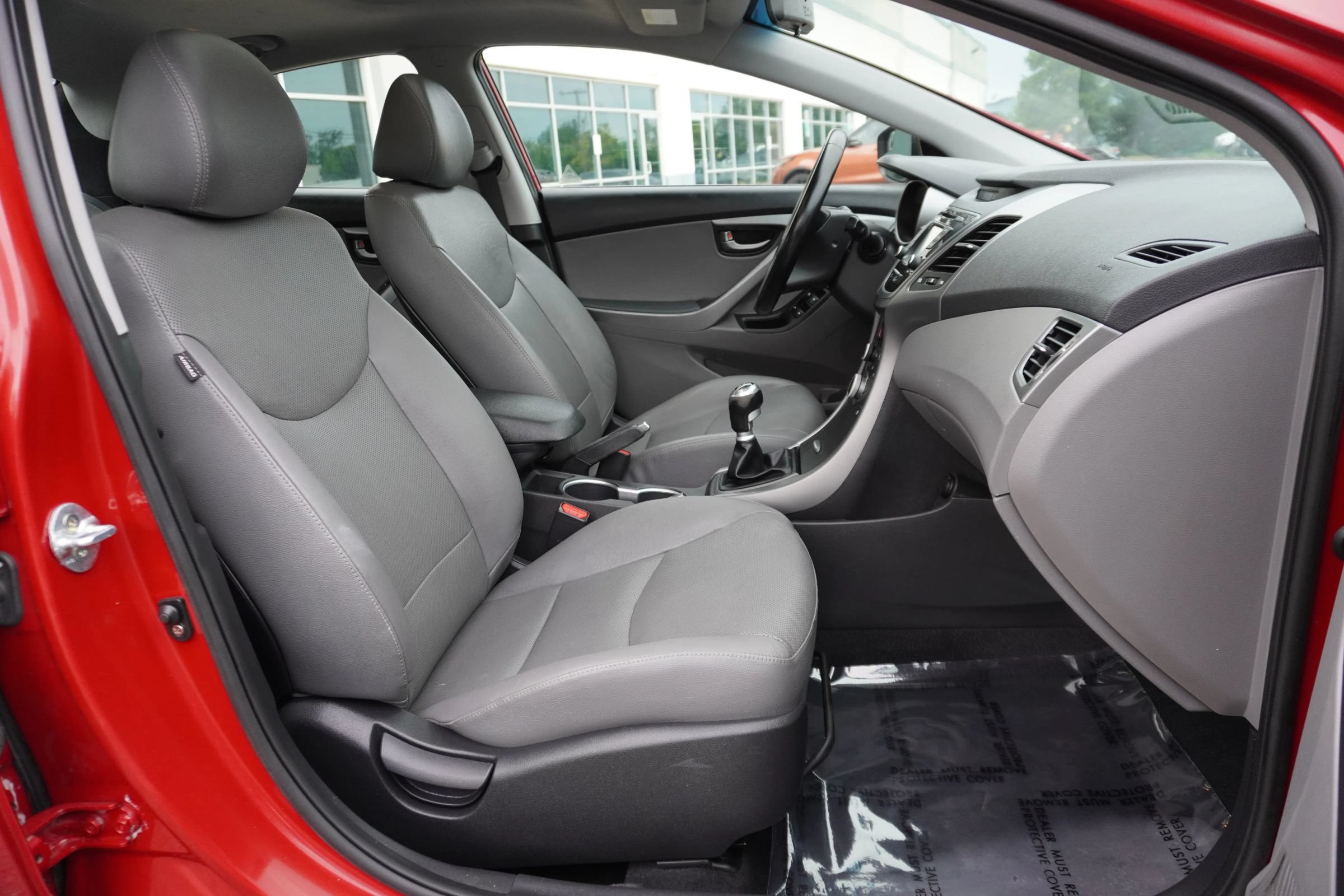 Used 2015 Hyundai Elantra Sport FWD image 12