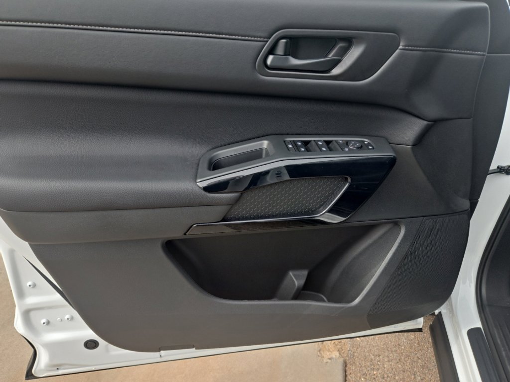 New 2026 Nissan Pathfinder SV FWD image 24