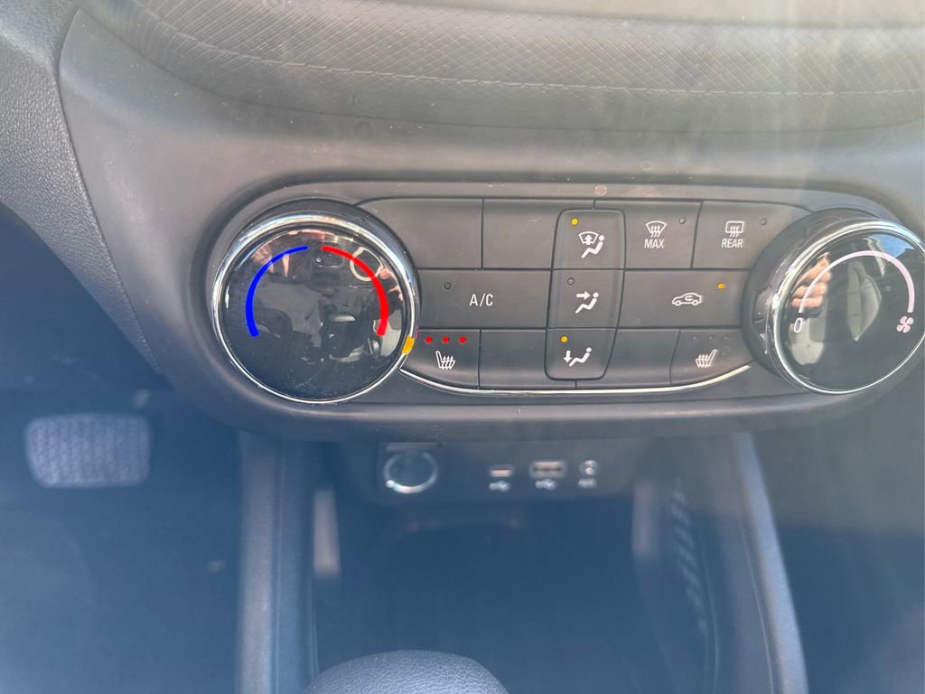 Used 2023 Chevrolet TrailBlazer LT image 32