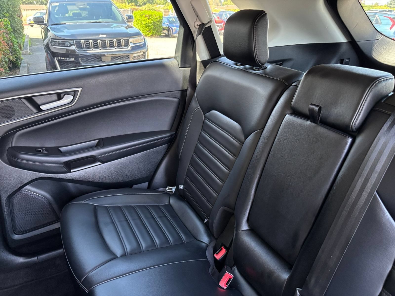 Used 2024 Ford Edge SEL AWD/4WD image 38